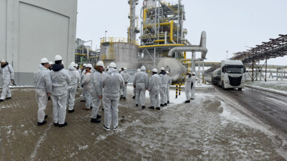 Rumunští farmáři na návštěvě v Duslo Šala